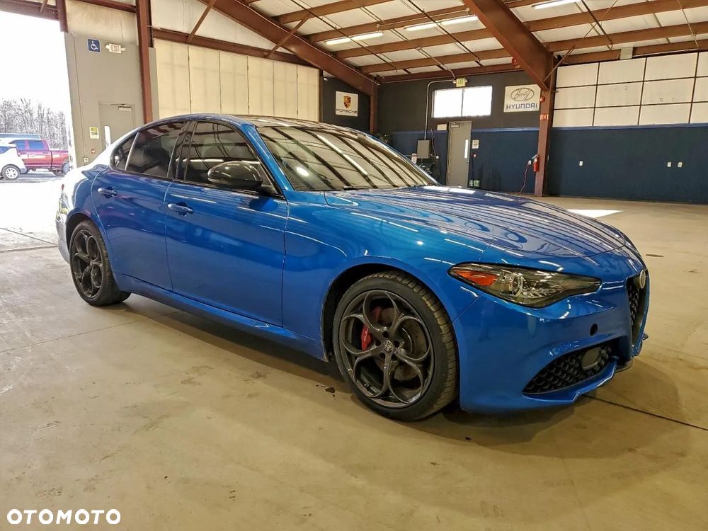Alfa Romeo Giulia 2.0 Turbo 16V AT8-Q4 Ti - 1