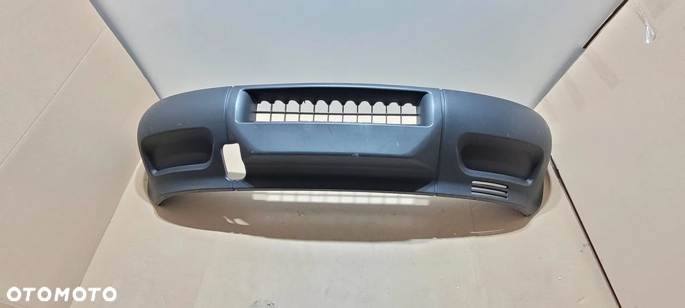 IVECO ZDERZAK 99-06 PRZÓD PRZEDNI CZARNY NOWY