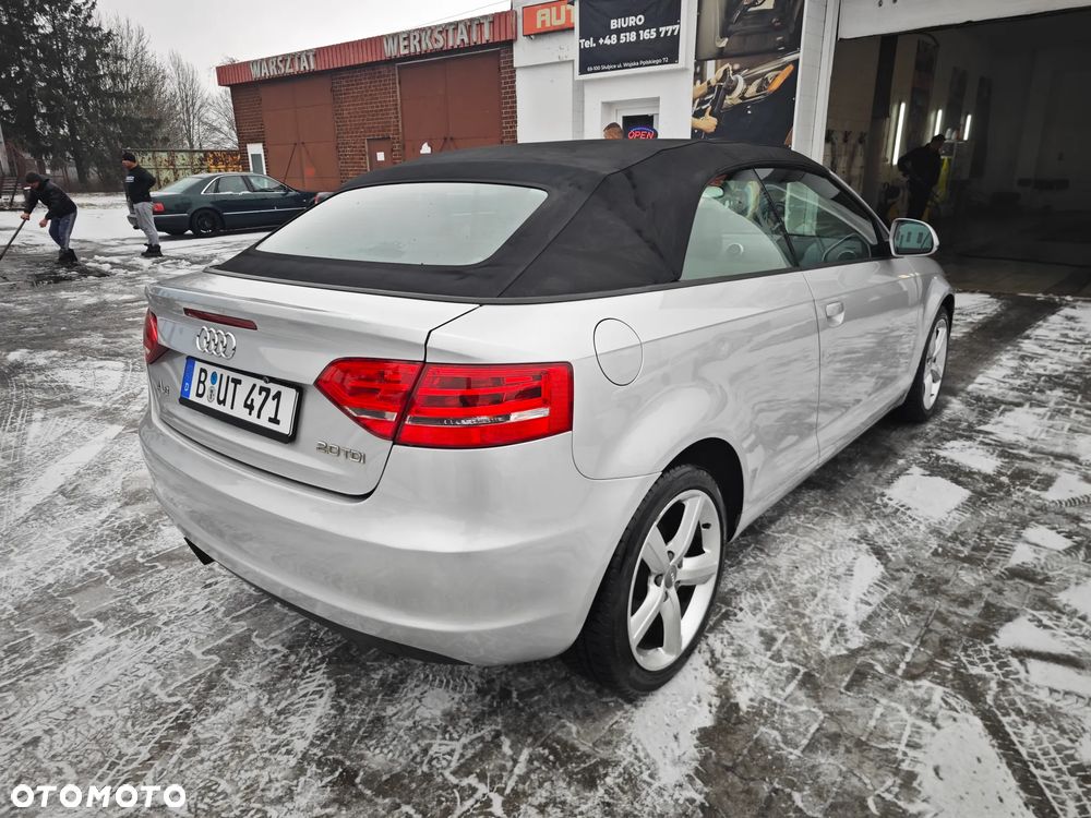 Audi A3 Cabrio 2.0 TDI DPF S Line Sportpaket - 2