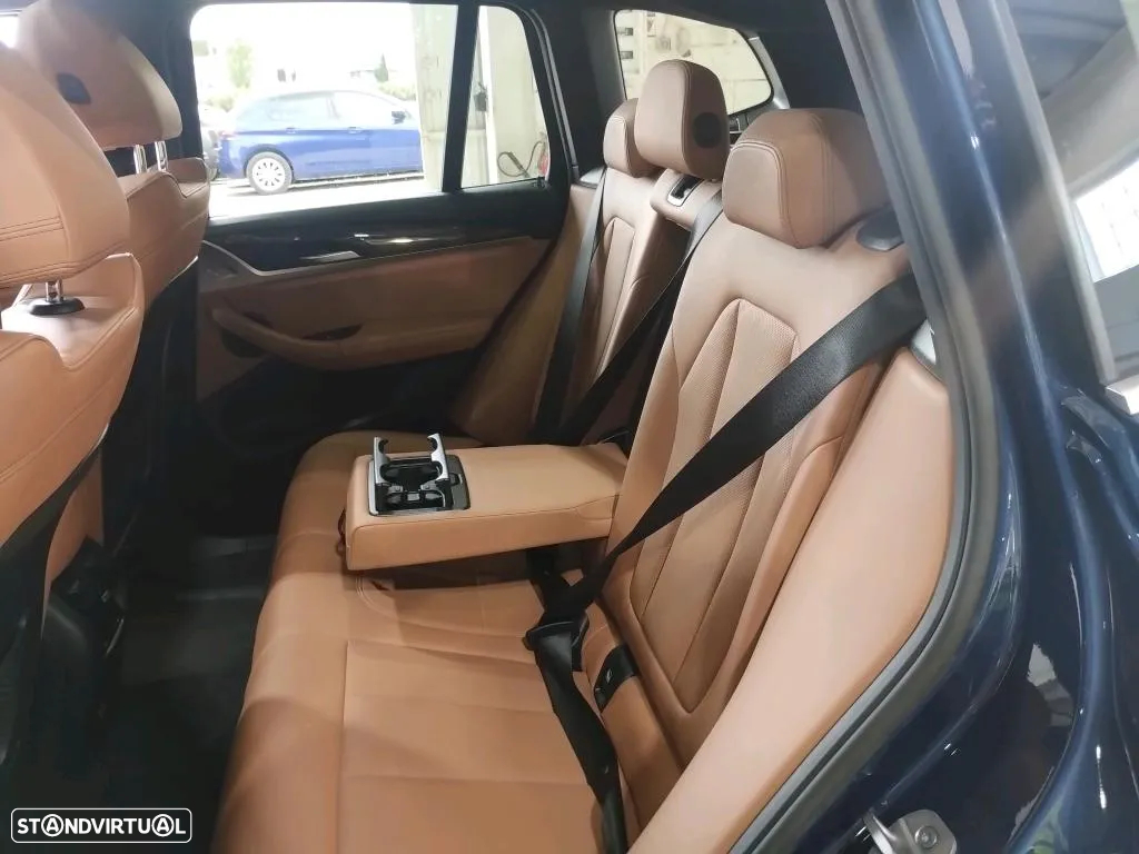 BMW X3 30 e xDrive - 8