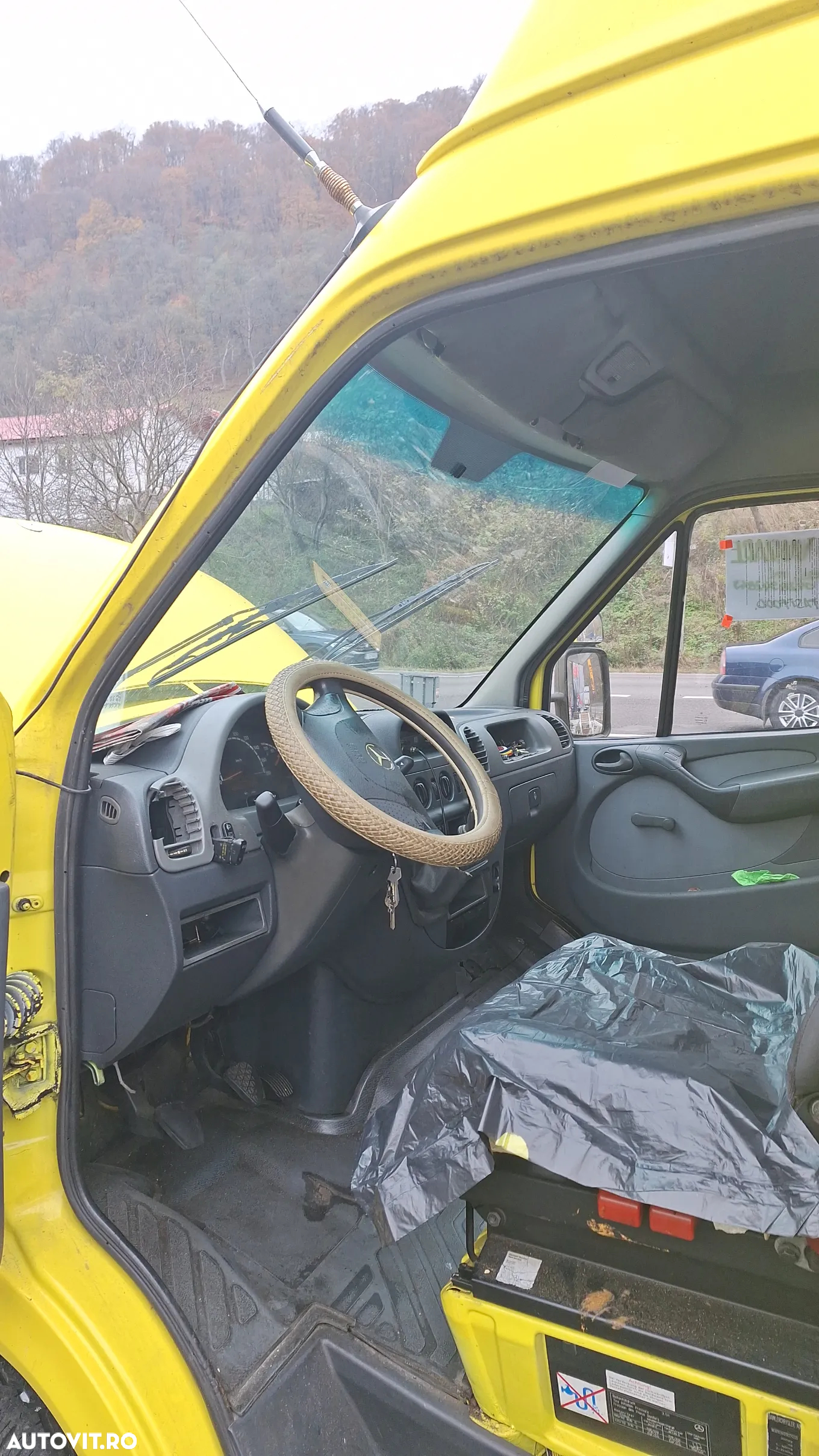 Mercedes-Benz Sprinter - 15