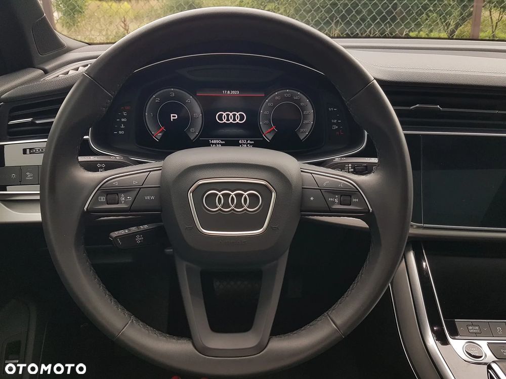 Audi Q7 - 8