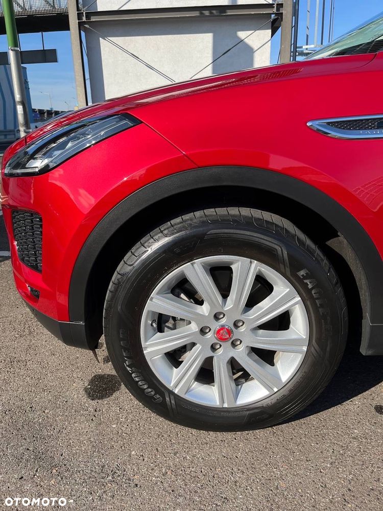 Jaguar E-Pace 2.0 i4P AWD R-Dynamic HSE - 13