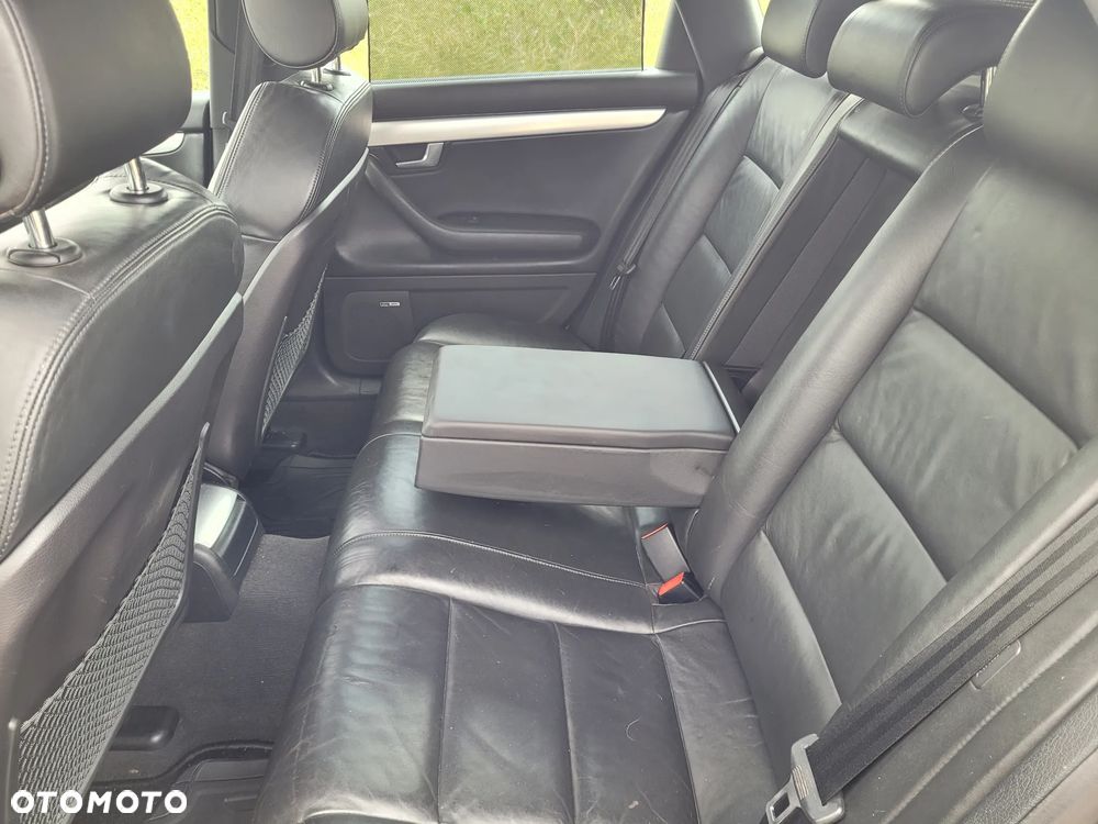 Audi A4 Avant 3.0 TDI Quattro - 8