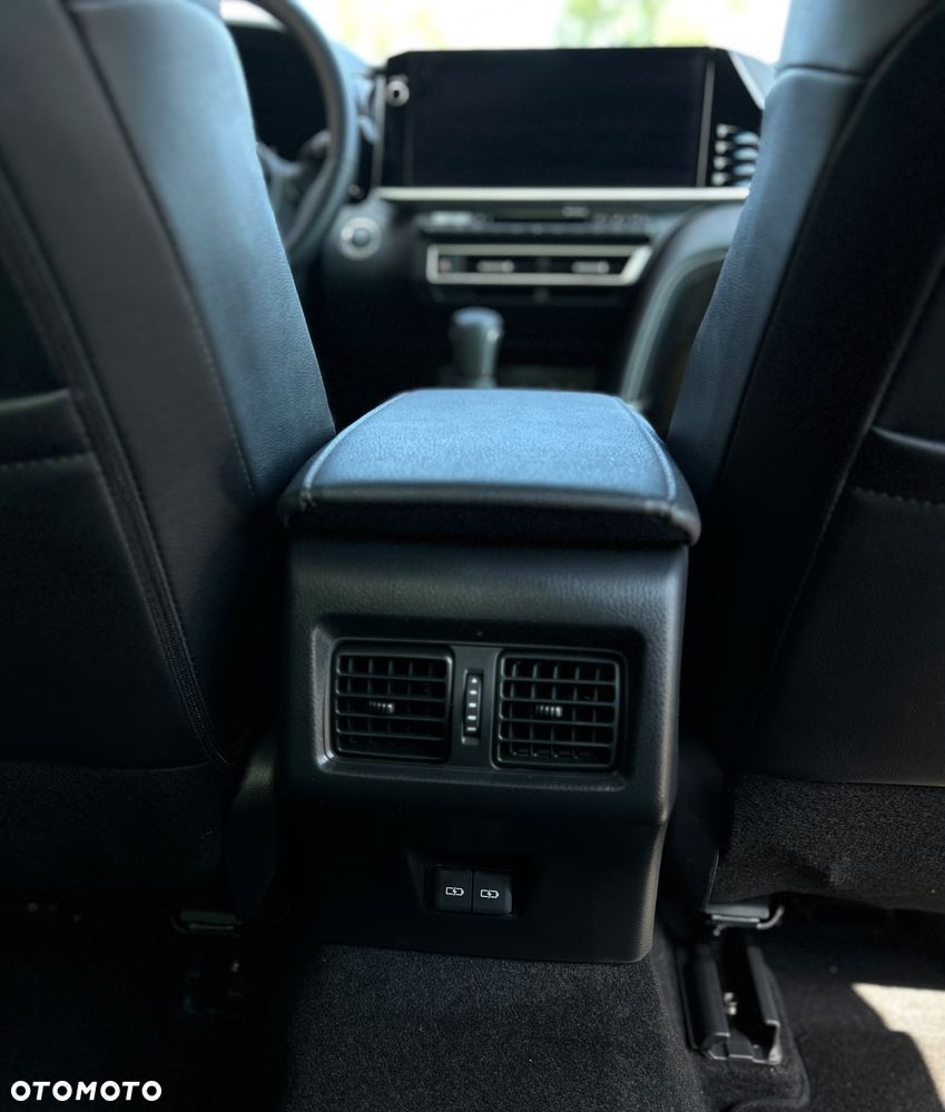Toyota Camry 2.5 Hybrid Executive CVT - 14