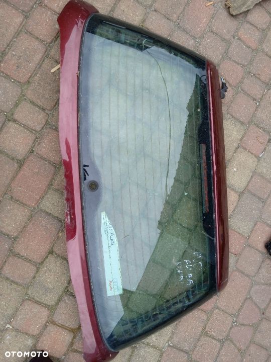 SZYBA KLAPY AUDI A4 B5 KOMBI - 1