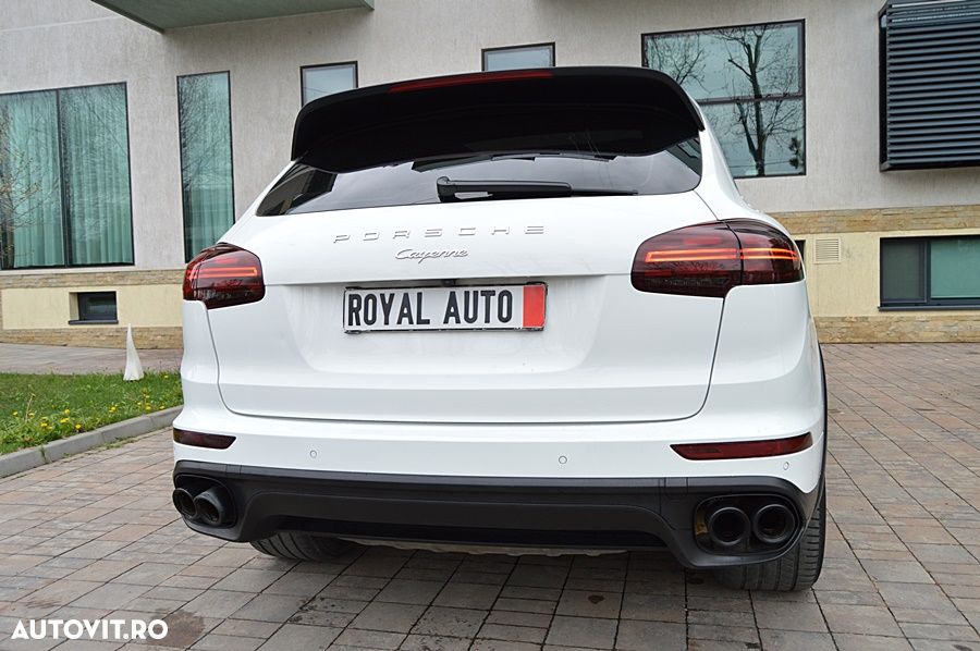 Porsche Cayenne - 13