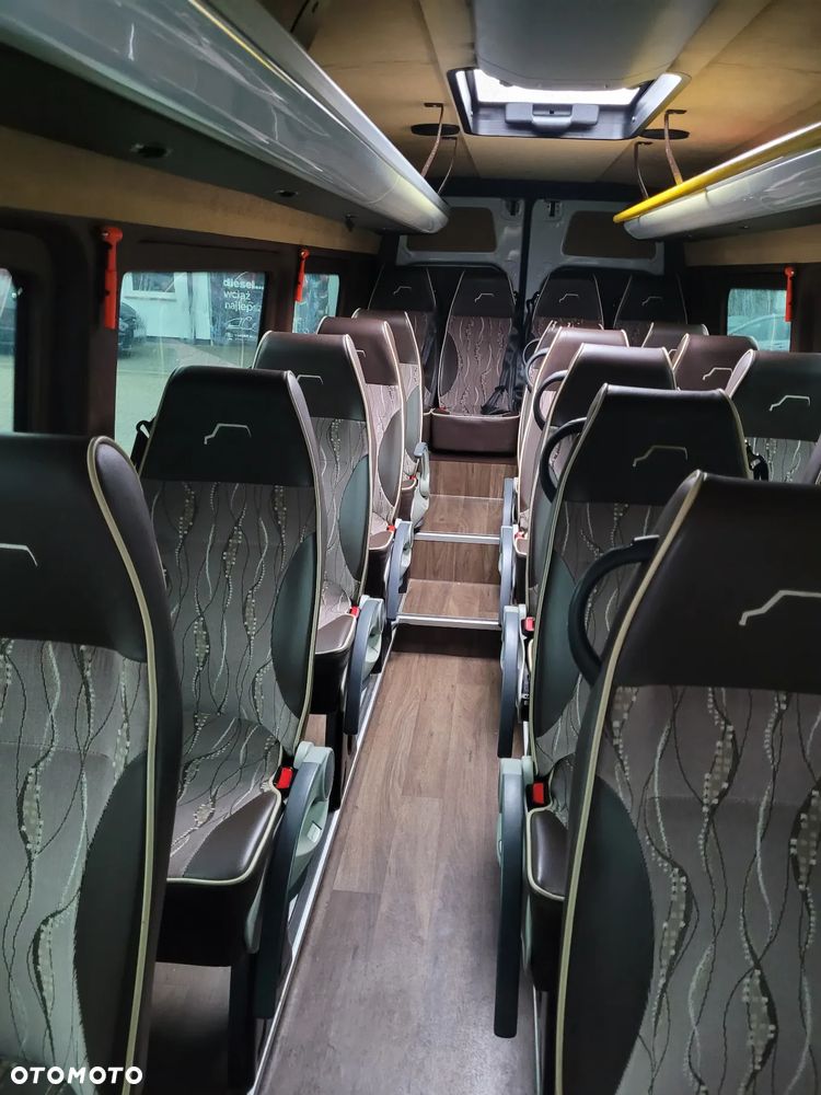 Mercedes-Benz Sprinter - 6