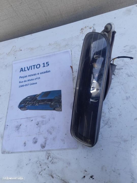farol de nevoeiro parachoque esquerdo BMW 320D E46 - 1