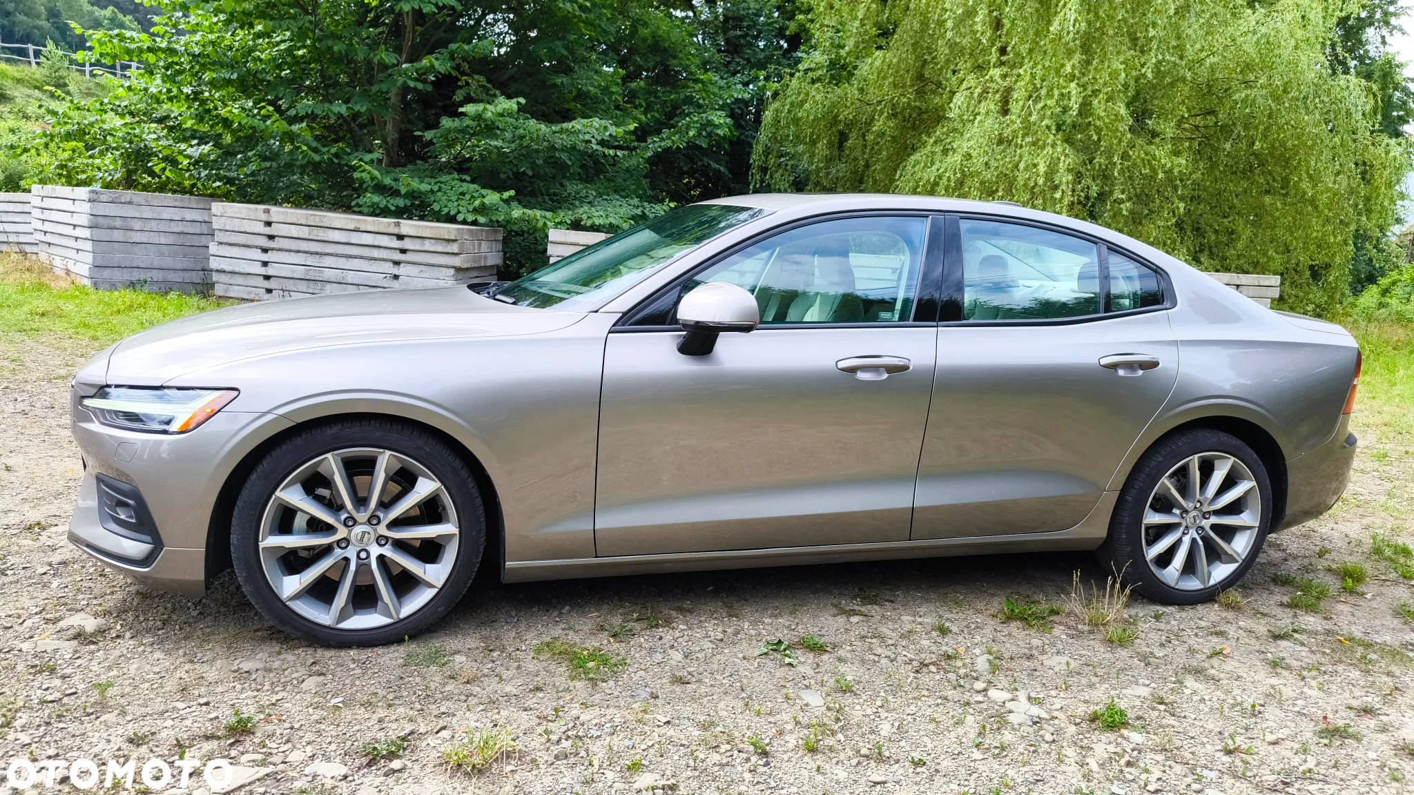 Volvo S60 T5 Momentum Pro - 3
