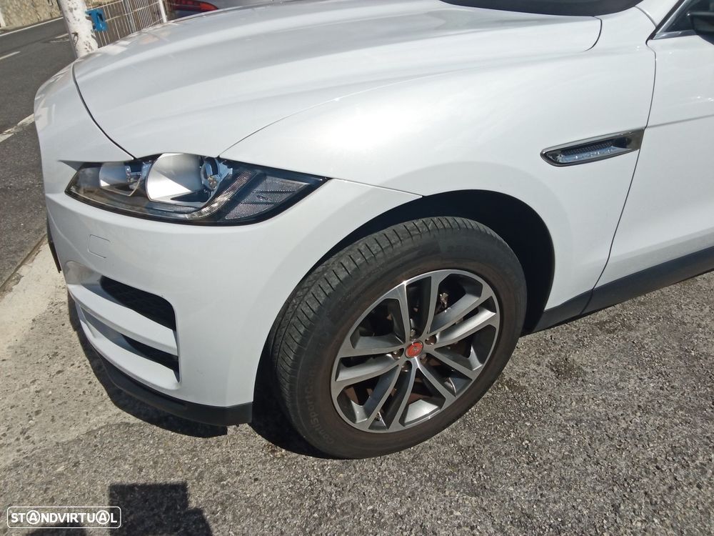 Jaguar F-Pace 2.0 i4D Prestige - 6