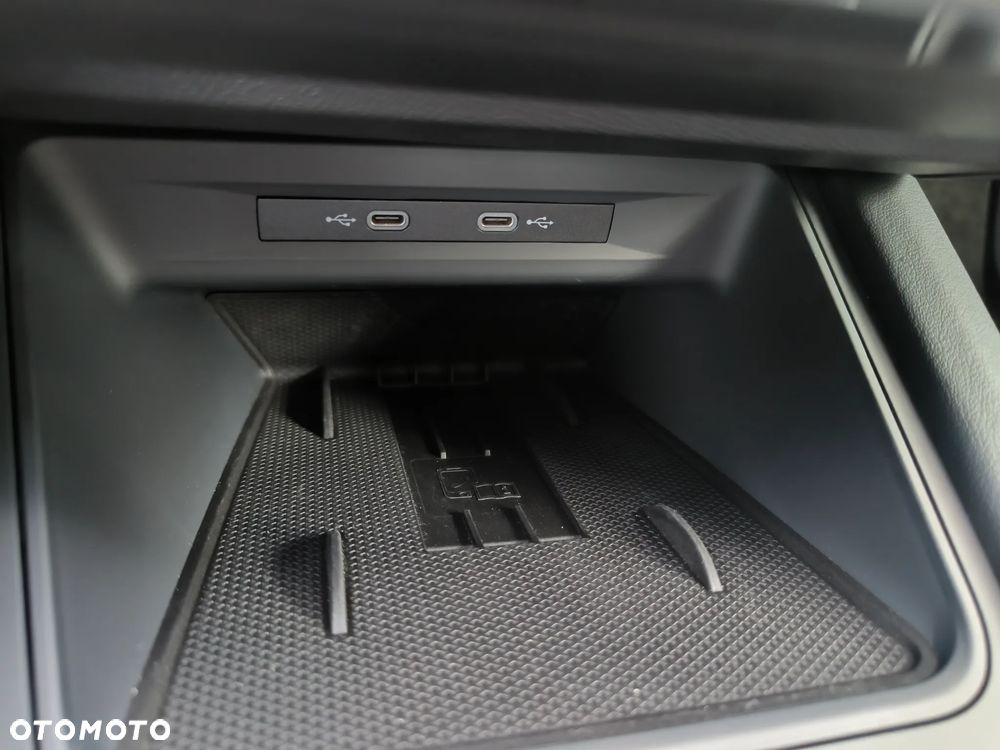 Cupra Leon 1.5 eTSI mHEV DSG - 35