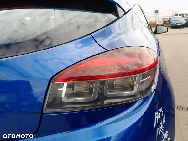 RENAULT MEGANE COUPE III LAMPA PRAWA TYLNA PRAWY TYŁ W BŁOTNIK SEDAN