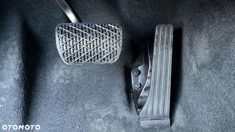 Mercedes-Benz GLE - 25