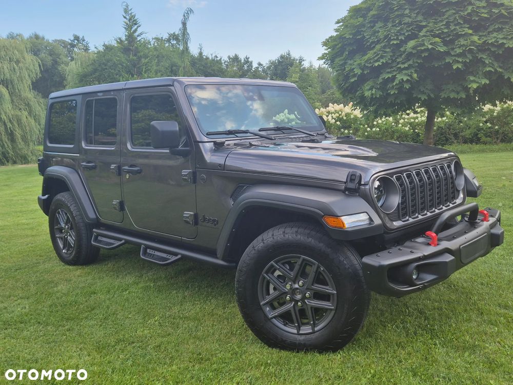 Jeep Wrangler - 12