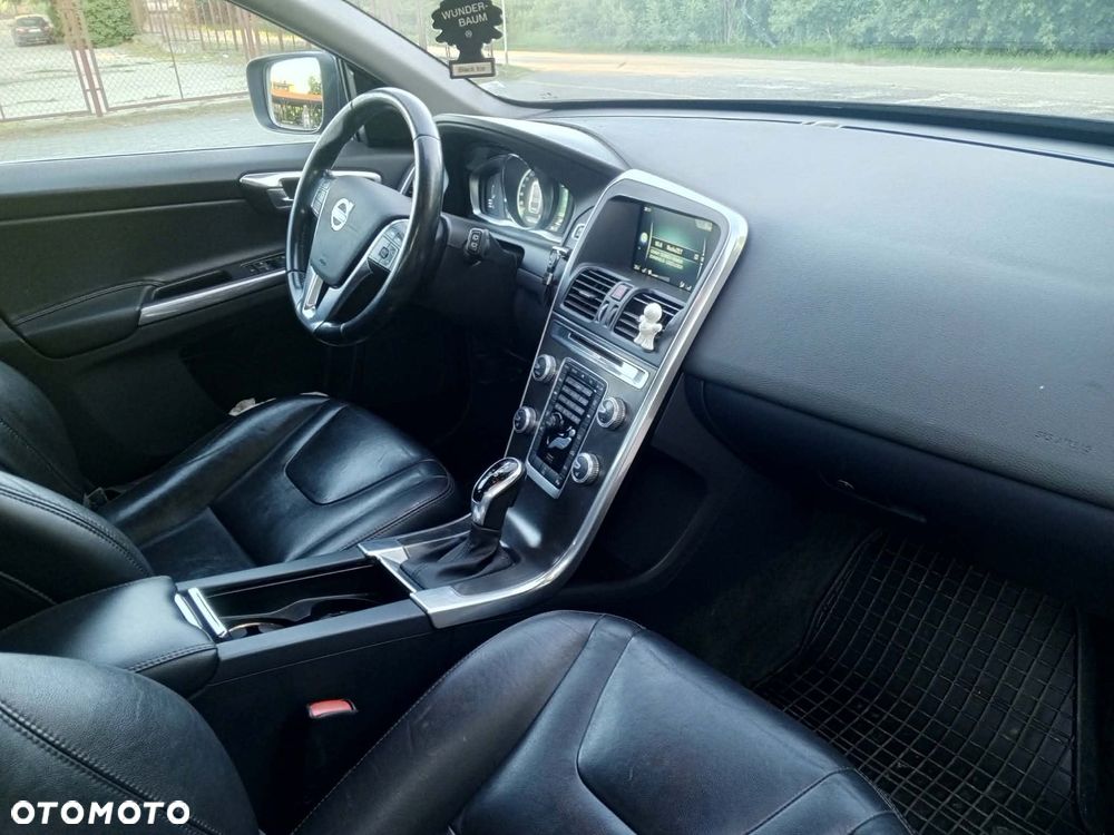 Volvo XC 60 - 16