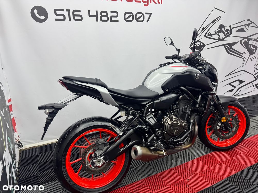 Yamaha MT - 4