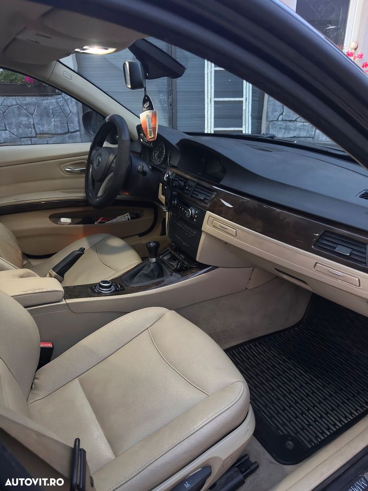 BMW Seria 3 320d - 11