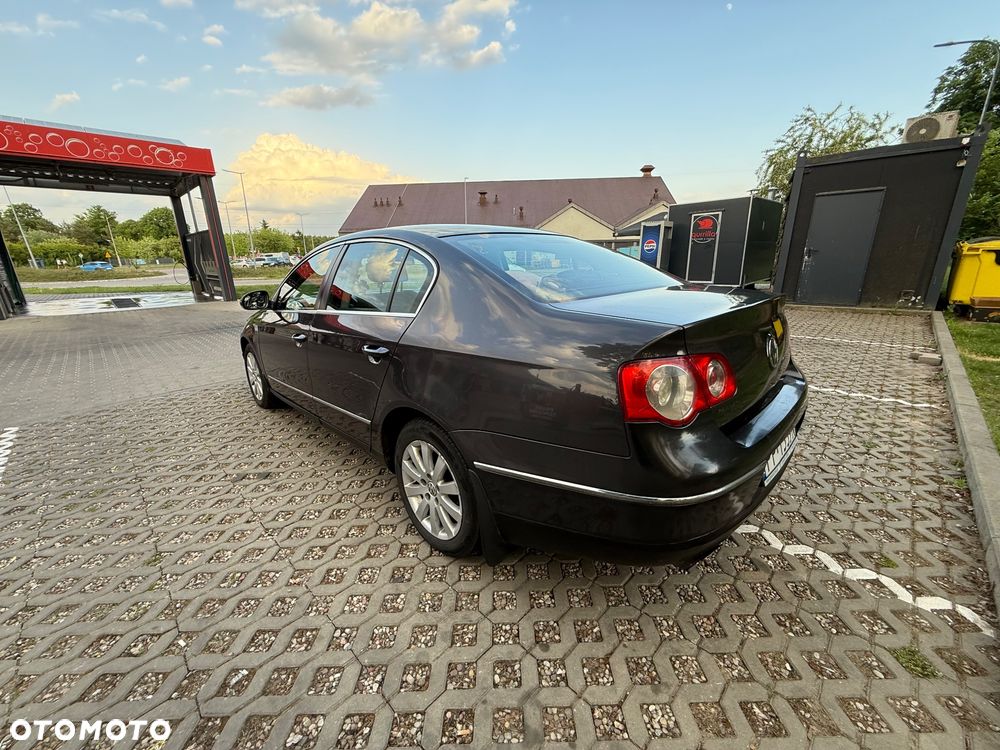 Volkswagen Passat 2.0 TDI DPF Trendline - 7