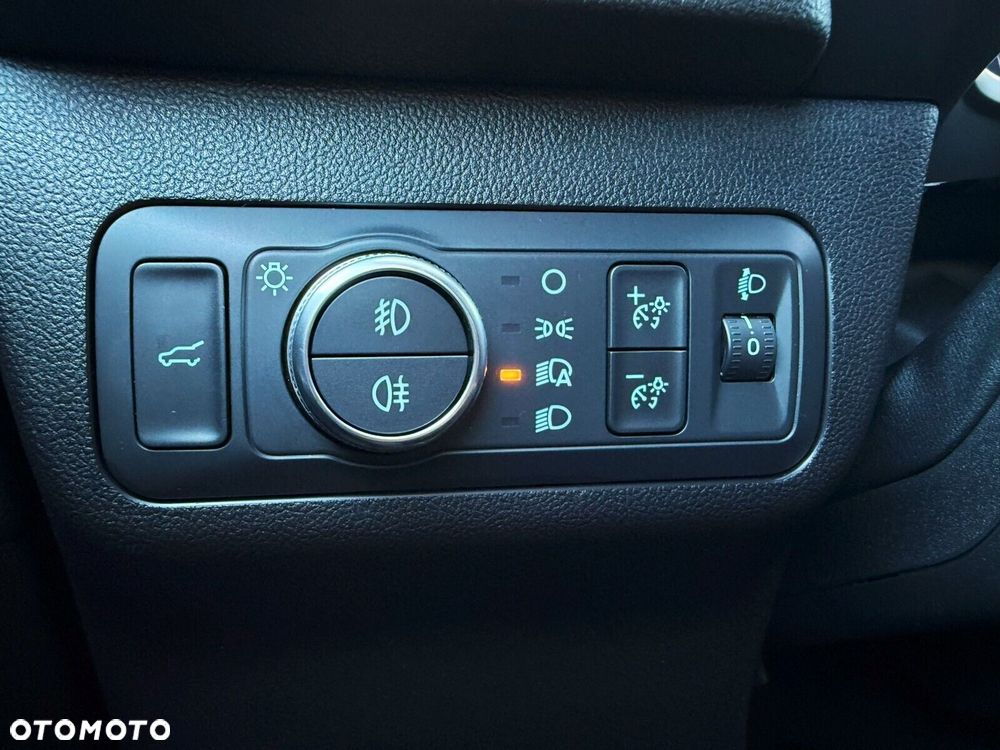 Ford Kuga 2.5 FHEV FWD ST-Line - 11