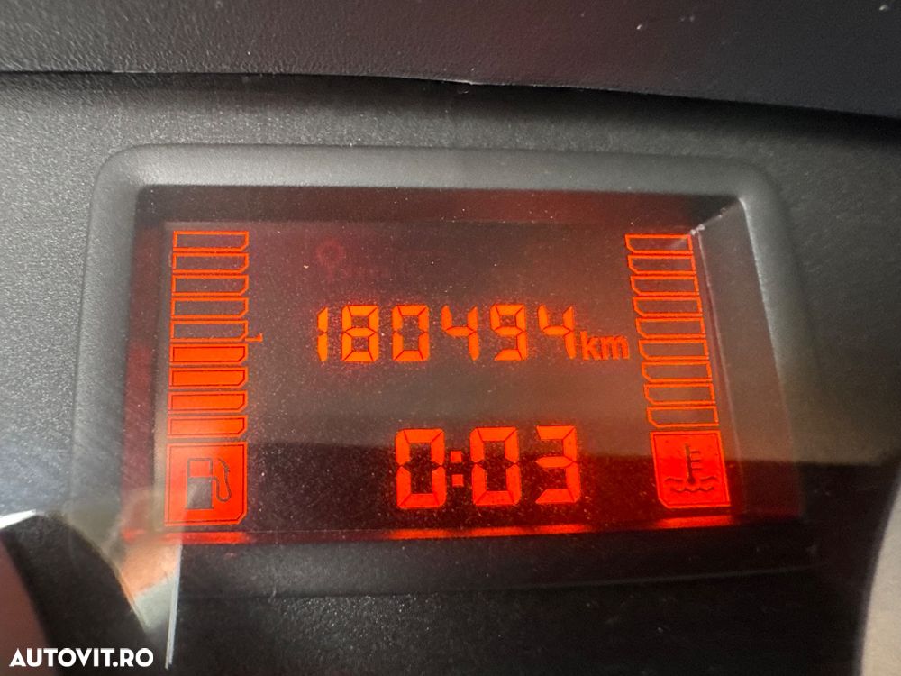 Dacia Duster 1.5 dCi 4x2 Prestige - 17