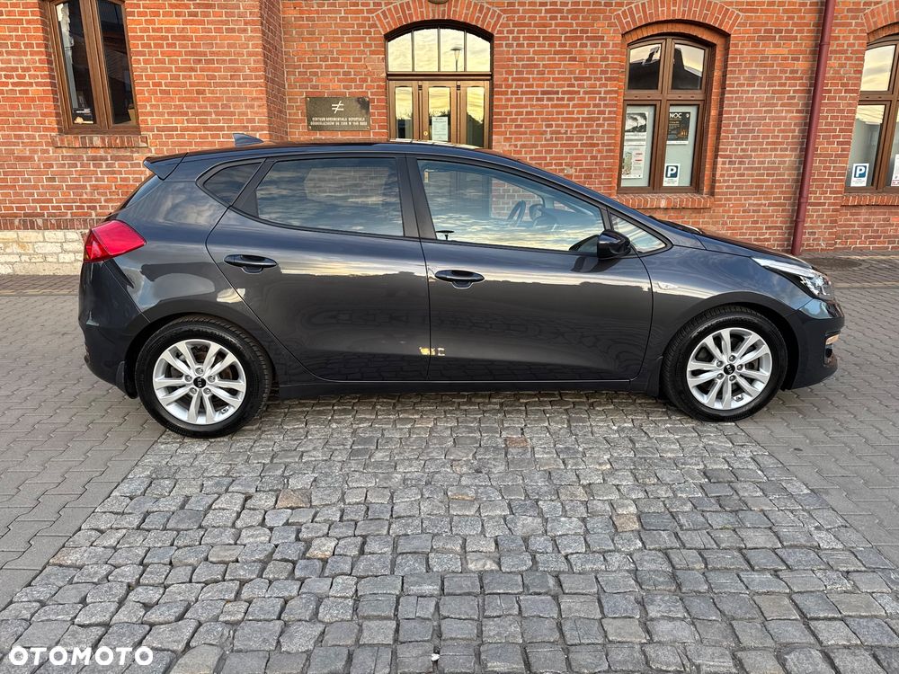 Kia Ceed 1.6 GDI Vision - 9