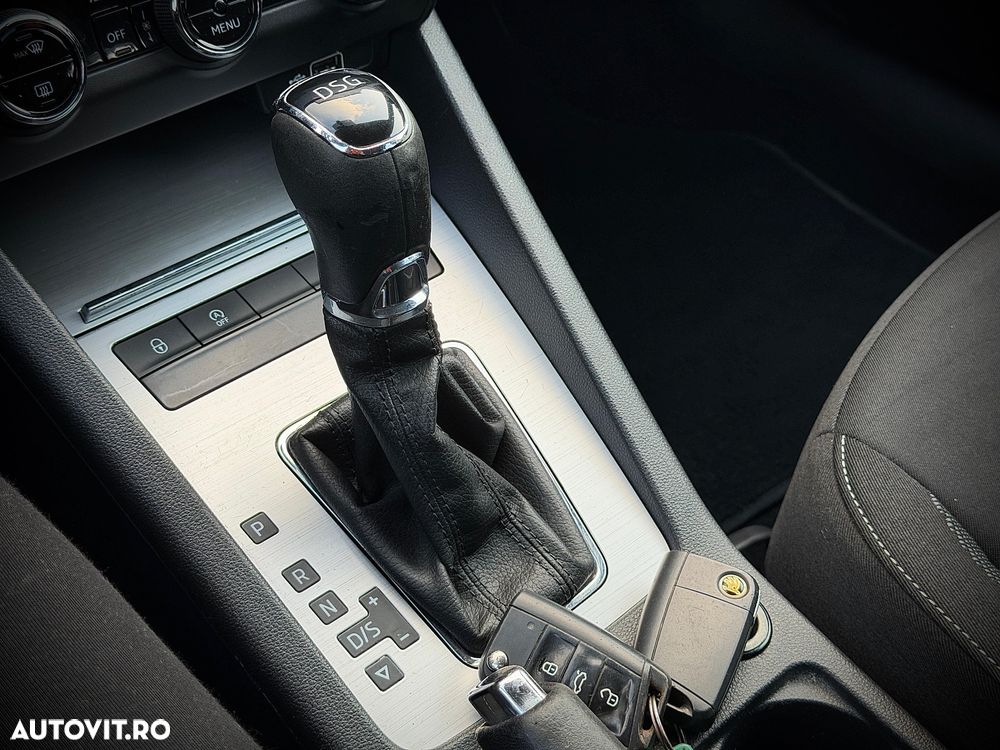 Skoda Octavia 1.6 TDI DSG Ambition - 27