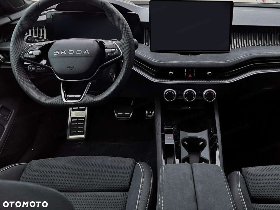 Skoda Superb 2.0 TDI SCR 4x4 Sportline DSG - 6