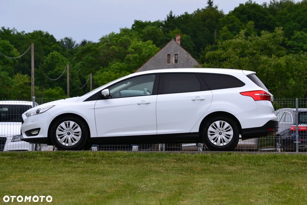 Ford Focus 1.5 TDCi DPF Start-Stopp-System Titanium - 16