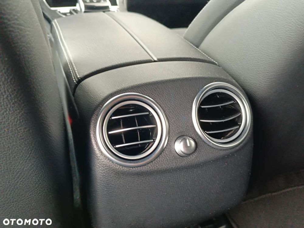 Mercedes-Benz GLC - 28