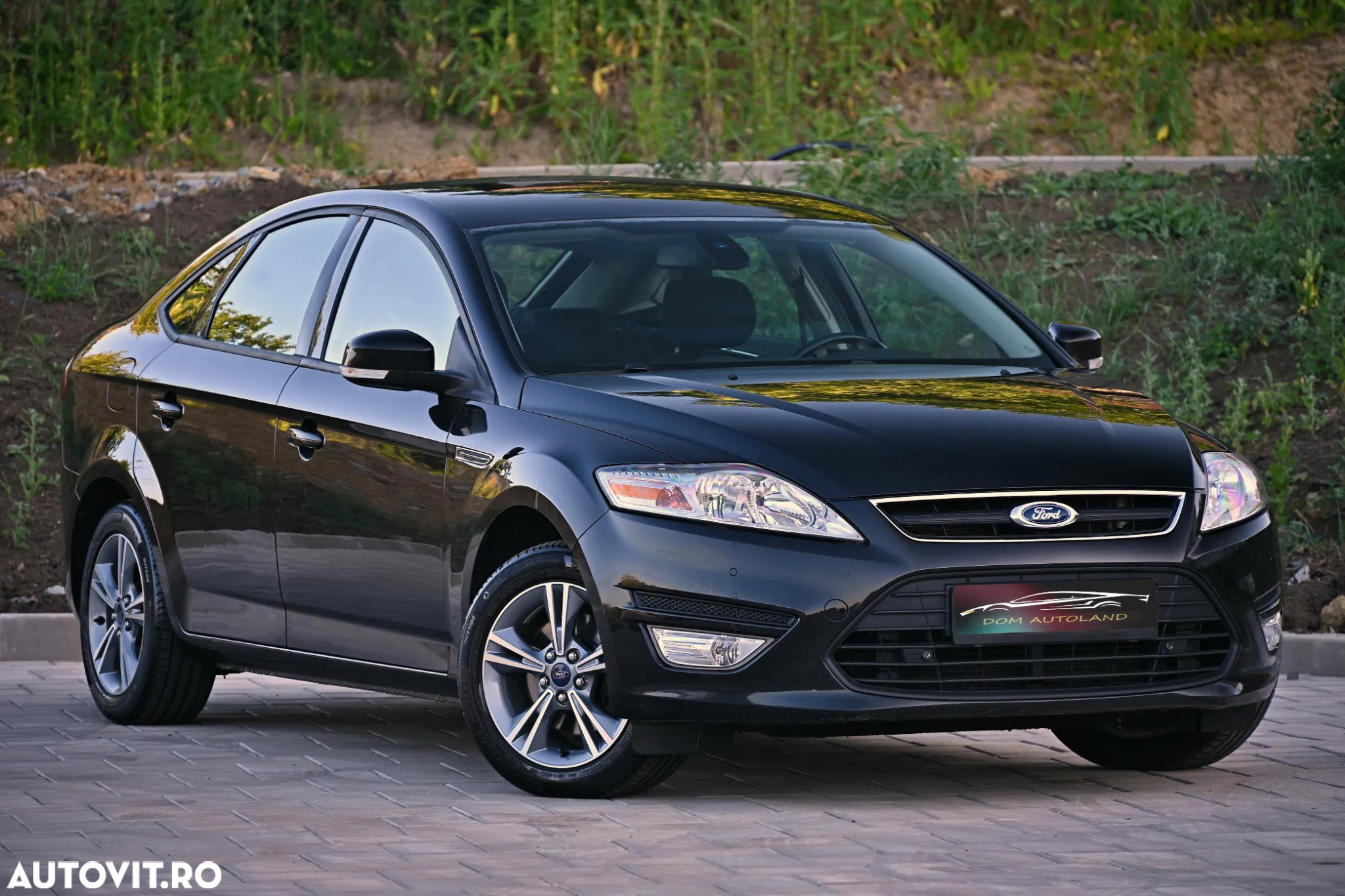 Ford Mondeo 1.6 TDCi Ambiente - 2