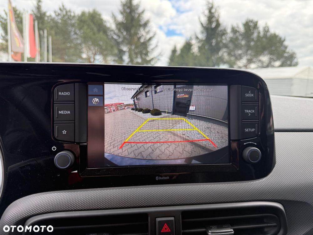 Hyundai i10 1.0 Fifa World Cup Edition - 22