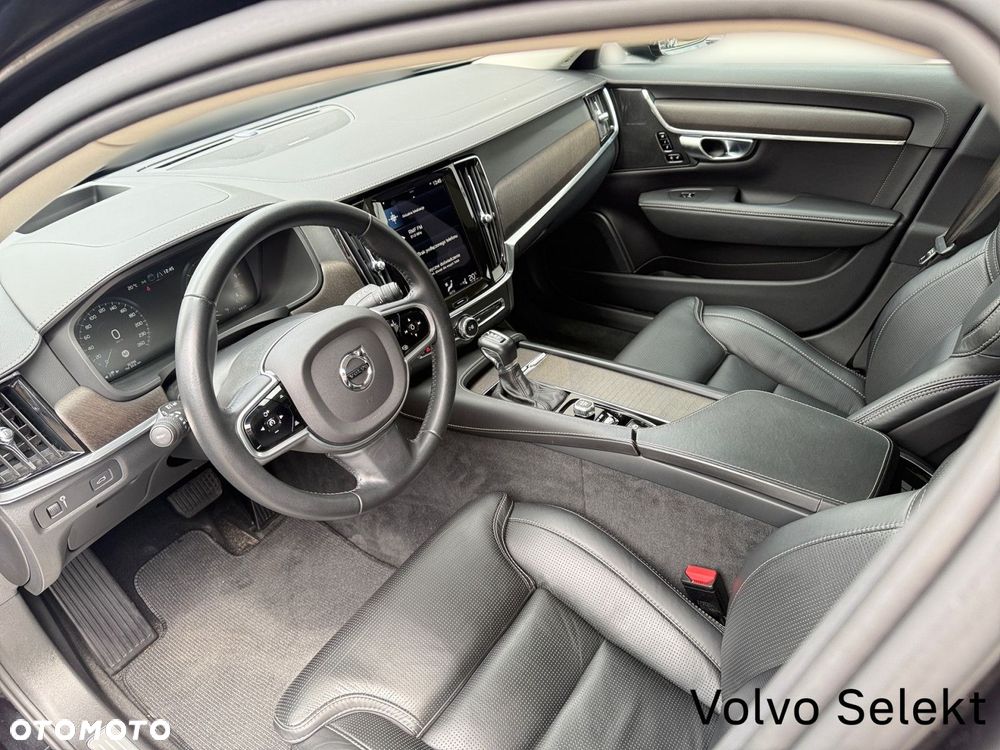 Volvo V90 Cross Country - 14