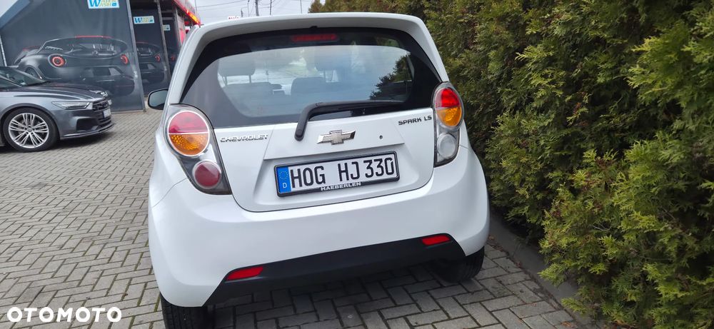 Chevrolet Spark - 10