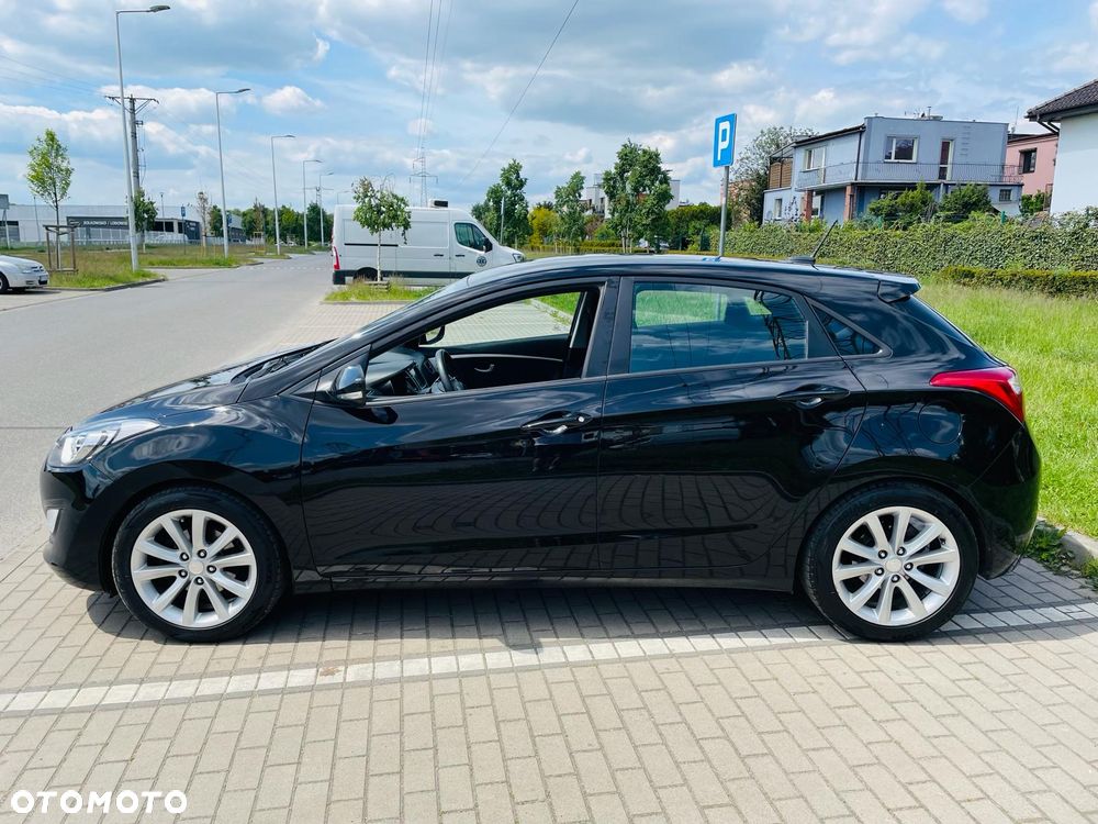 Hyundai i30 blue 1.4 Classic Navigation - 2