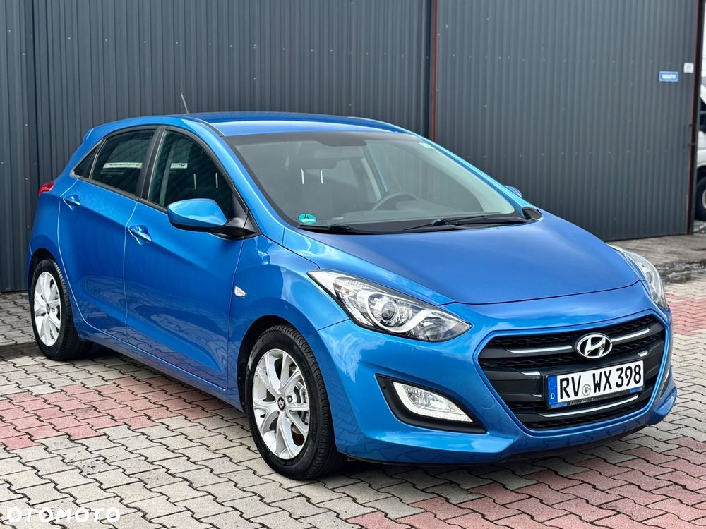 Hyundai i30 blue 1.6 CRDi Passion - 5