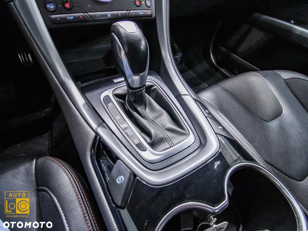 Ford Mondeo 2.0 TDCi ST-Line PowerShift - 24
