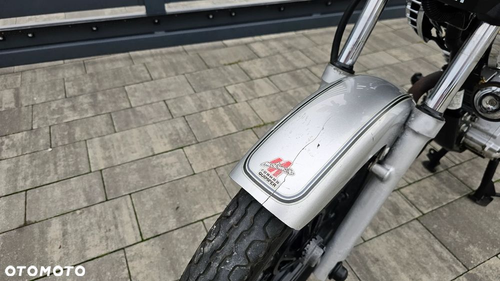 Yamaha YBR - 9