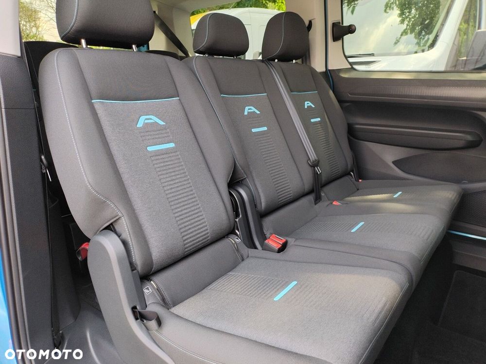 Ford Tourneo Connect Grand 1.5 EcoBoost PHEV ACTIVE - 32
