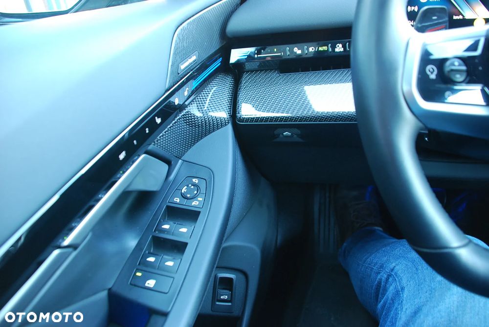 BMW Seria 5 520i mHEV M Sport - 12