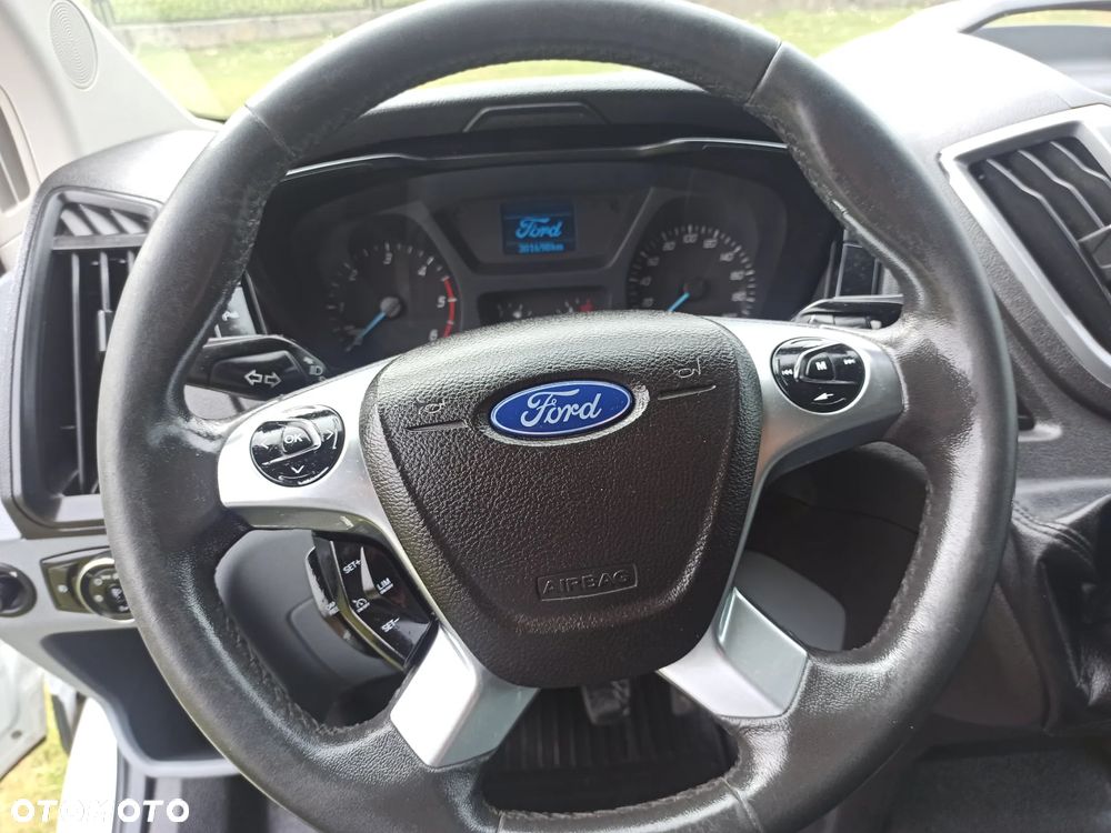 Ford Transit - 24