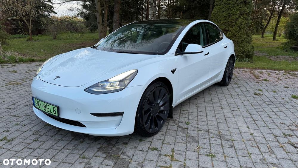 Tesla Model 3 - 5