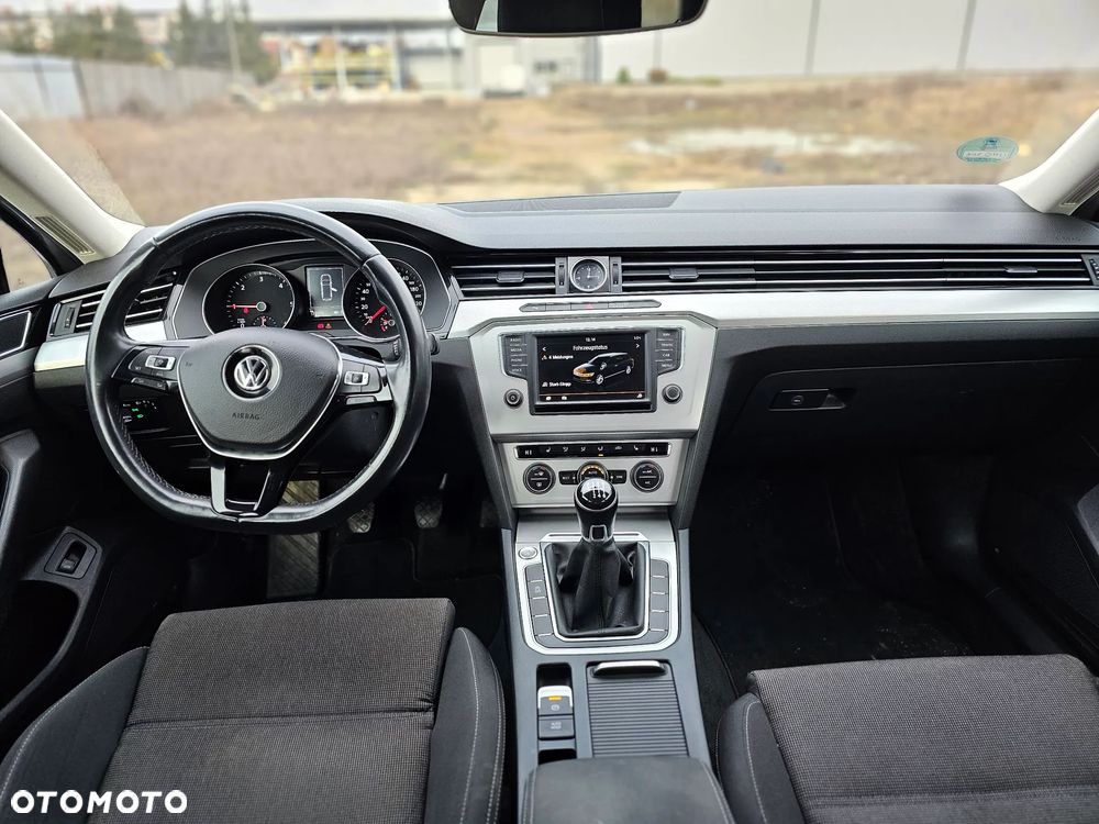 Volkswagen Passat Variant - 7