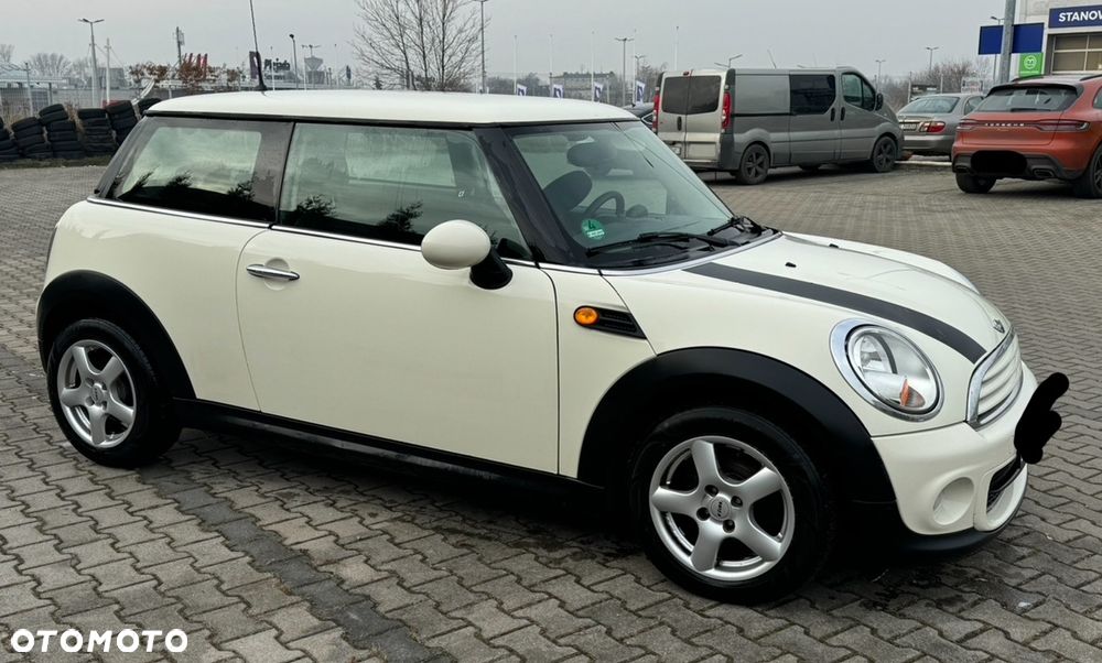 MINI ONE - 3