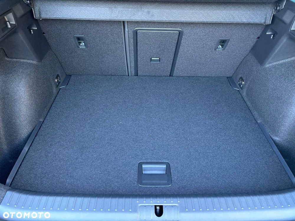 Cupra Formentor 1.5 eTSI mHEV DSG - 18