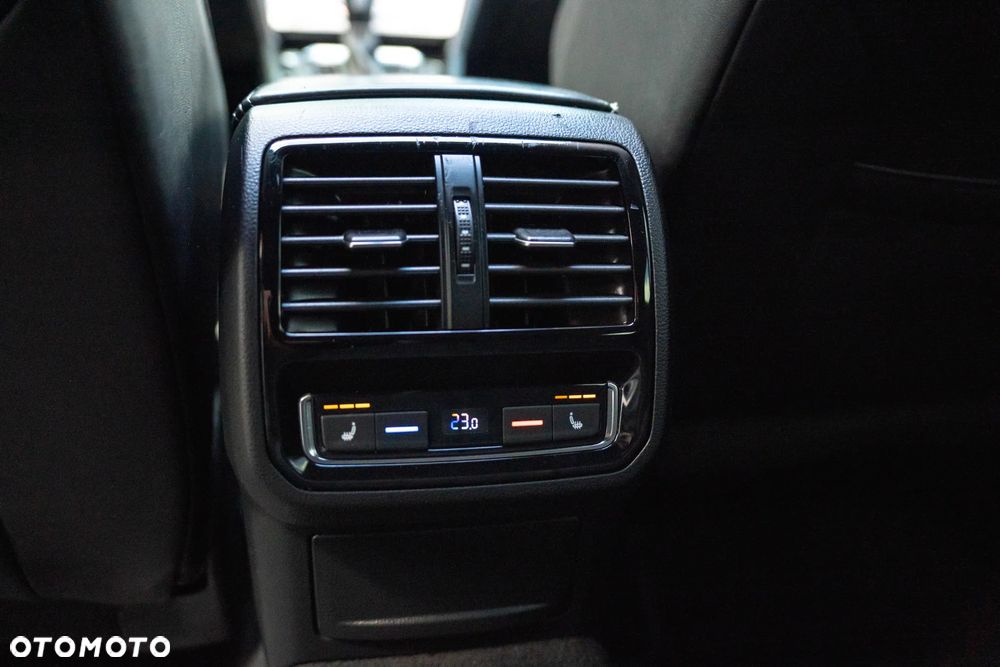 Volkswagen Arteon 2.0 TSI DSG R-Line Edition - 35
