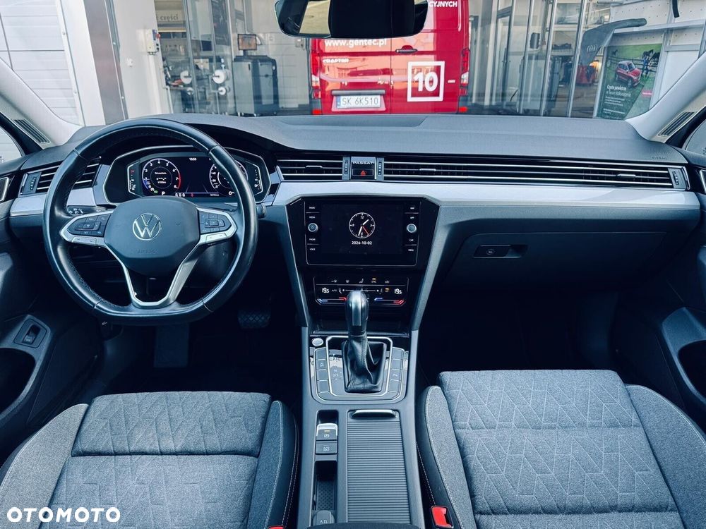 Volkswagen Passat - 17