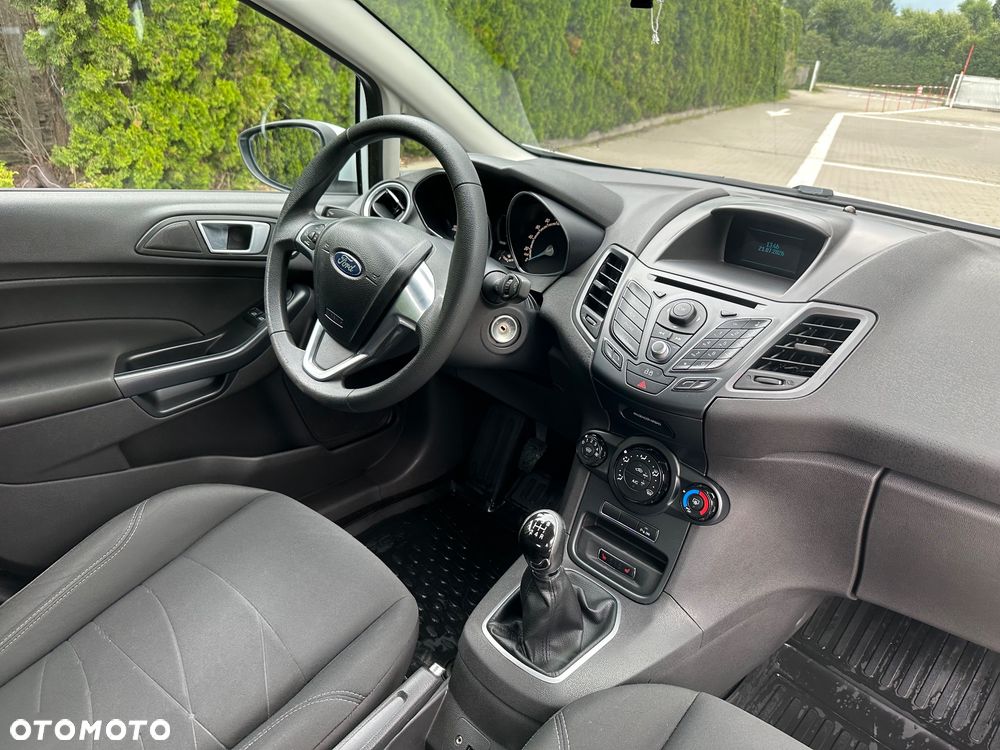 Ford Fiesta 1.6 TDCi SYNC Edition - 13