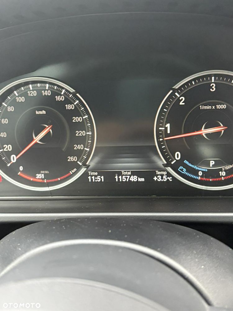 BMW X6 xDrive40d - 8