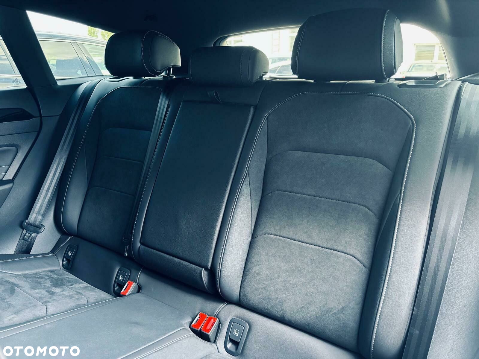 Volkswagen Arteon 2.0 TSI R-Line DSG - 18